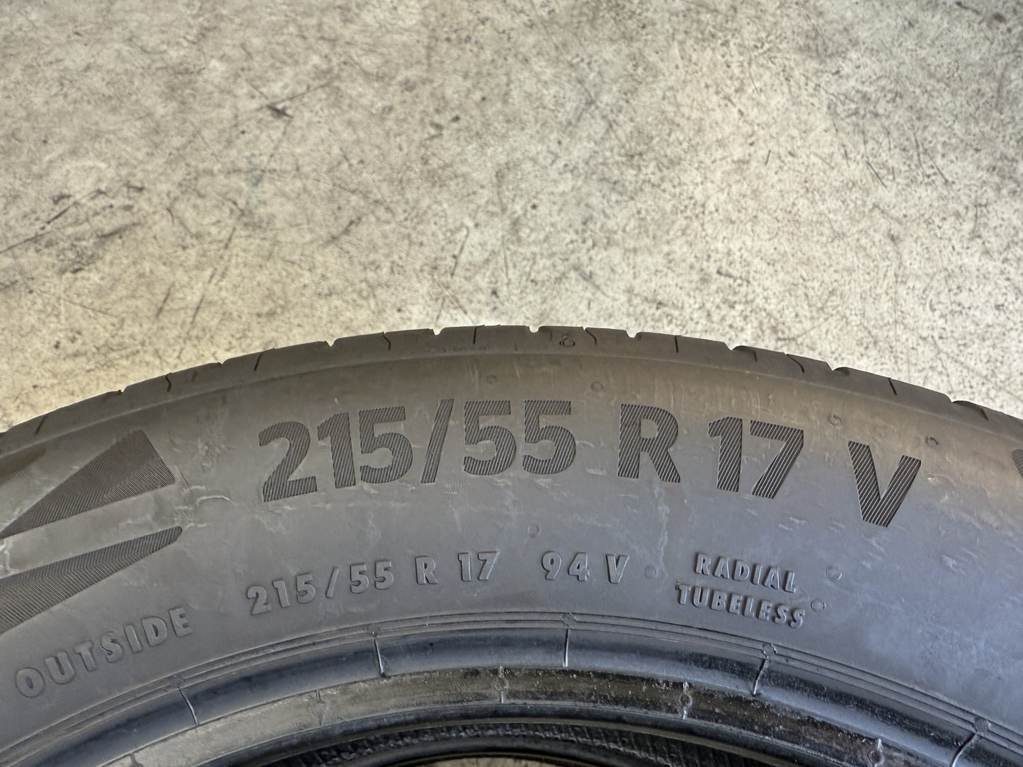 Usato: 2 Gomme 215/55R17 94V Continental estive 85% residui