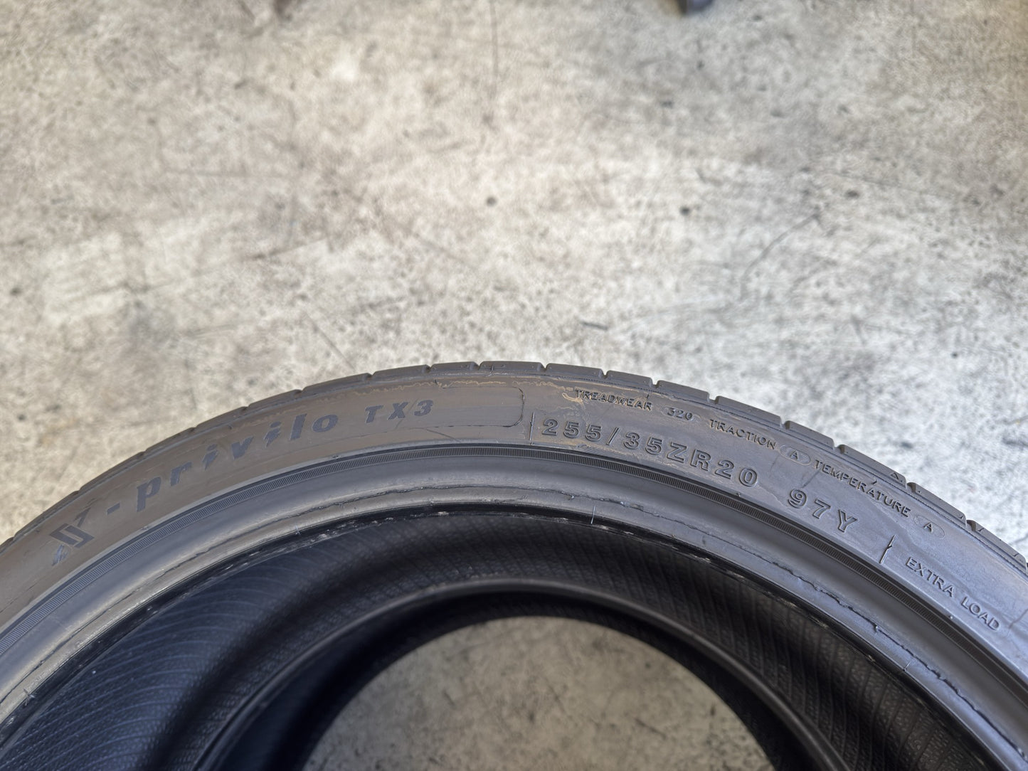 Usato: 2 Gomme 255/35R20 97Y XL Tracmax estivo 80% residui