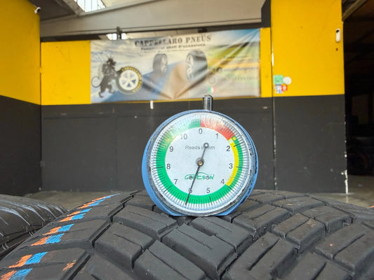 Usato: 2 Pneumatici Continental AllSeasonContact 225/55R18 98V 4 Stagioni 85% Residui