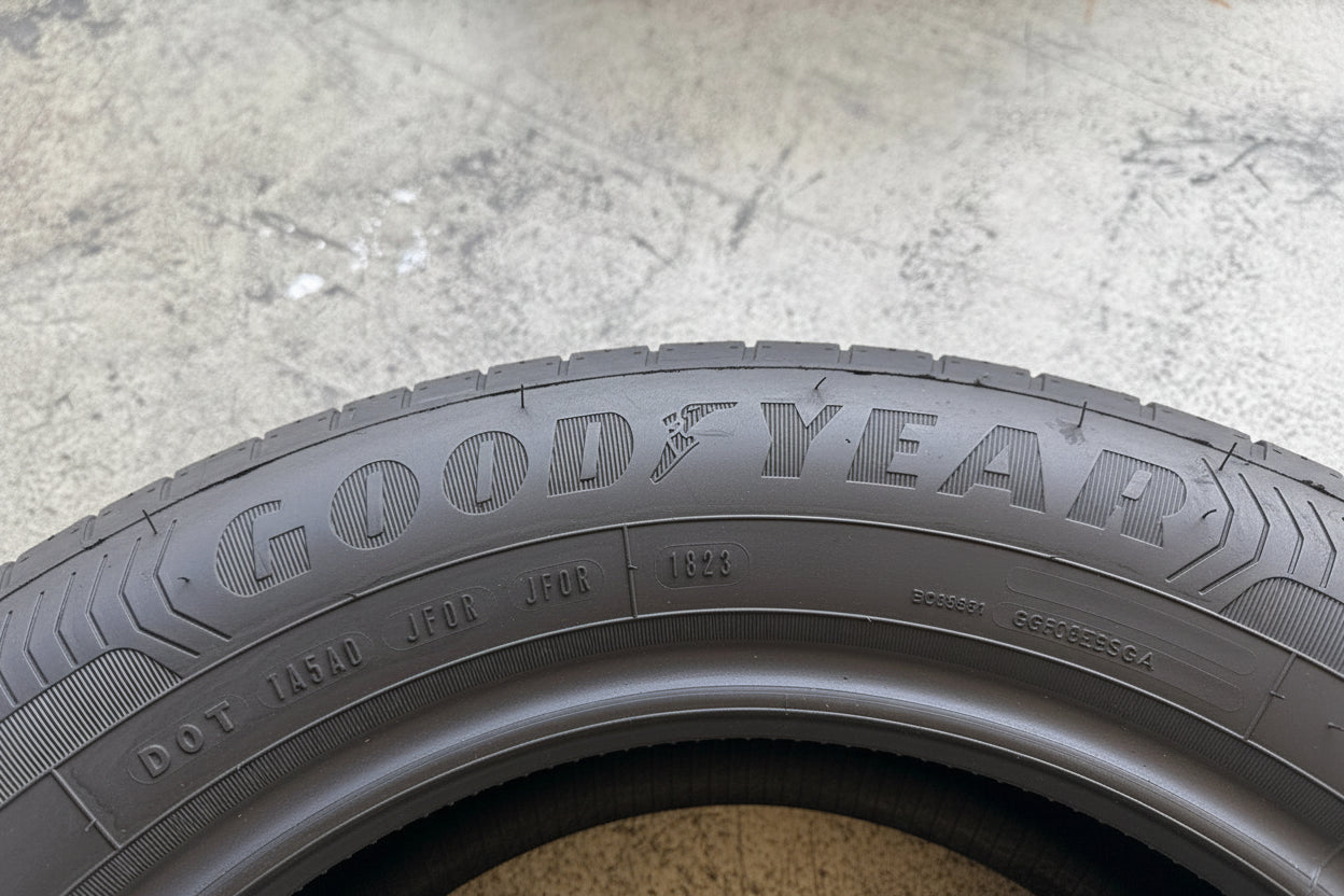 Usato: 4 Pneumatici Goodyear EfficientGrip Performance 2 185/65R15 88H Estivi 90/95% residui