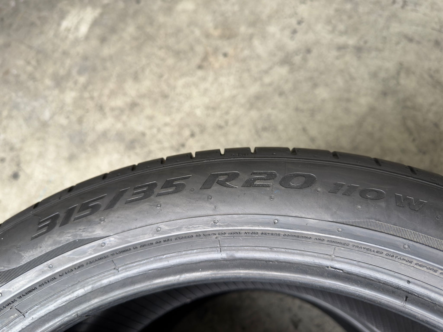 Usato: 2 Gomme 315/35R20 110W XL Pirelli P Zero PZ4 Runflat * 80% residui estive