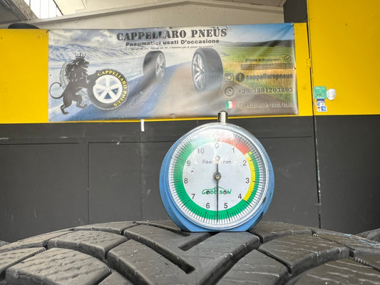 Usato: 4 Gomme 225/55R18 102V Maxxis invernali 80%residui