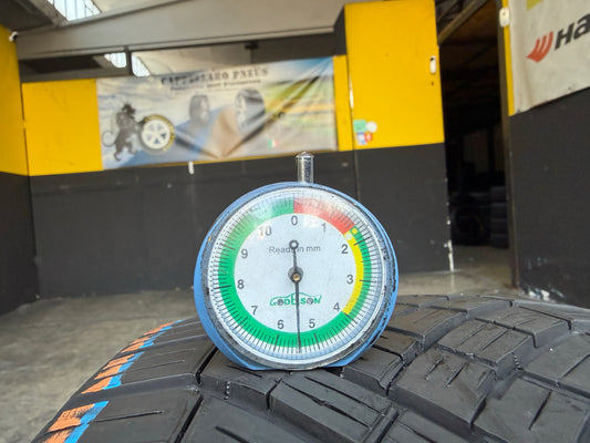 Usato: 2 Pneumatici Continental AllSeasonContact 2 225/55R18 102V XL 4 Stagioni 80% residui