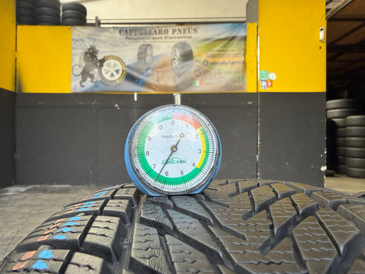 Usato: 2 Pneumatici Goodyear UltraGrip Performance 3 225/55R17 97H Invernali 90% Residui