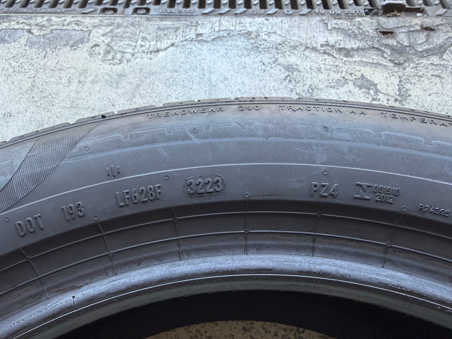 Usato: 4 Pneumatici Pirelli P Zero PZ4 235/50R19 99W/99Y Estivi 85-95% residui
