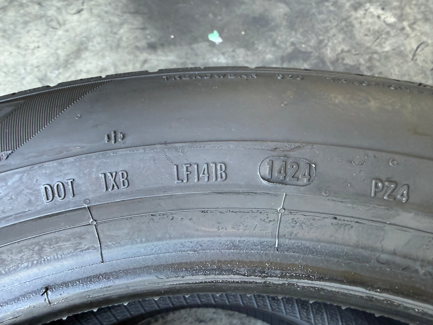 Usato: 2 Pneumatici Pirelli P Zero PZ4 235/50R19 99Y Estivi 85% residui