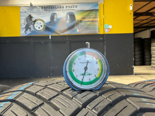 Usato: 4 Pneumatici Continental AllSeasonContact 2 225/45R17 94V XL 4 Stagioni 85% residui