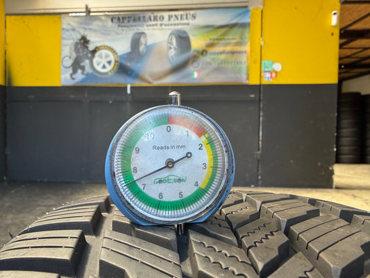Usato: 2 Pneumatici Momo RUN M4 All Season 225/45R17 94W XL 4 Stagioni 95% residui