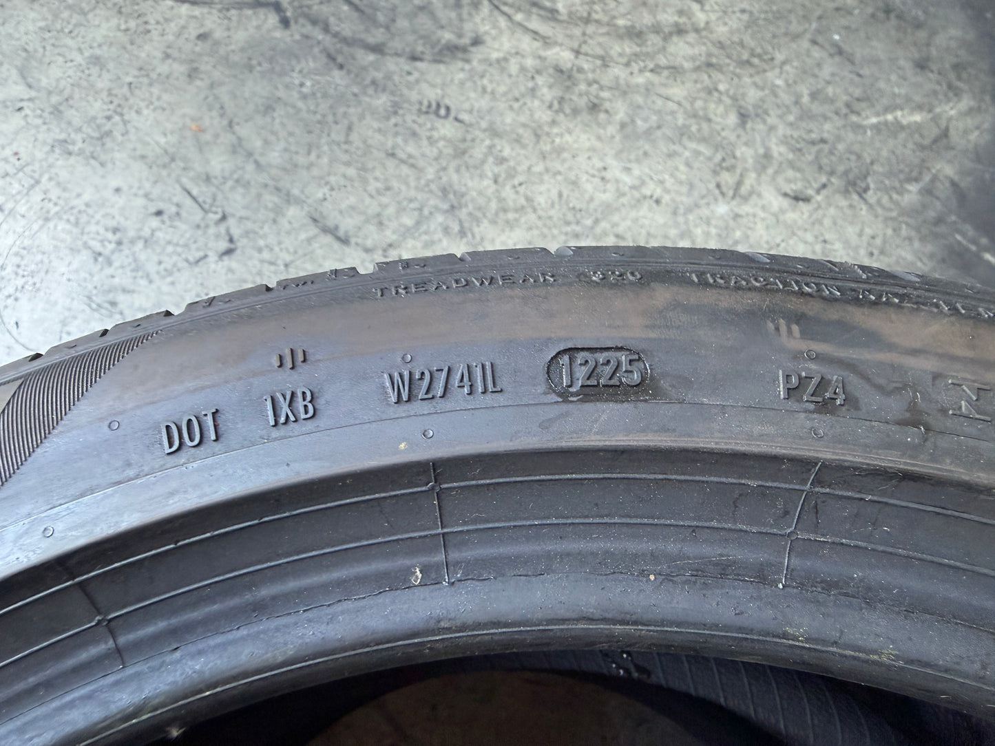Usato: 2 Pneumatici Pirelli P Zero PZ4 245/45R19 102Y XL Estivi 80% residui DOT 2025
