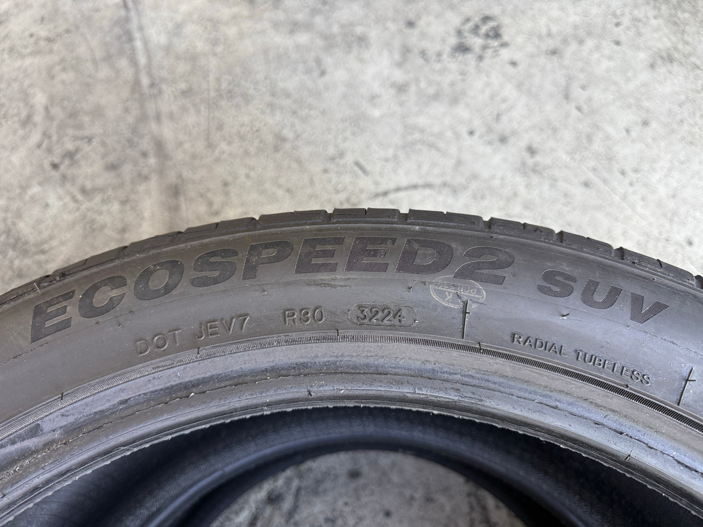 Usato: 2 Pneumatici Minerva Ecospeed 2 SUV 275/40R21 107Y XL Estivi 85% residui