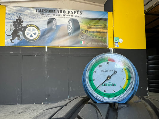 Usato: 1 Pneumatico 225/55R18 98V Bridgestone estivo 95%residui