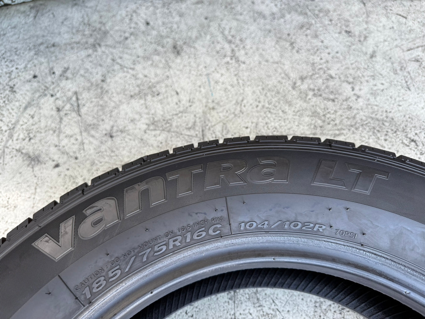 Usato: 1 Gomma 185/75R16C 104/102R Hankook Estiva 80% residui