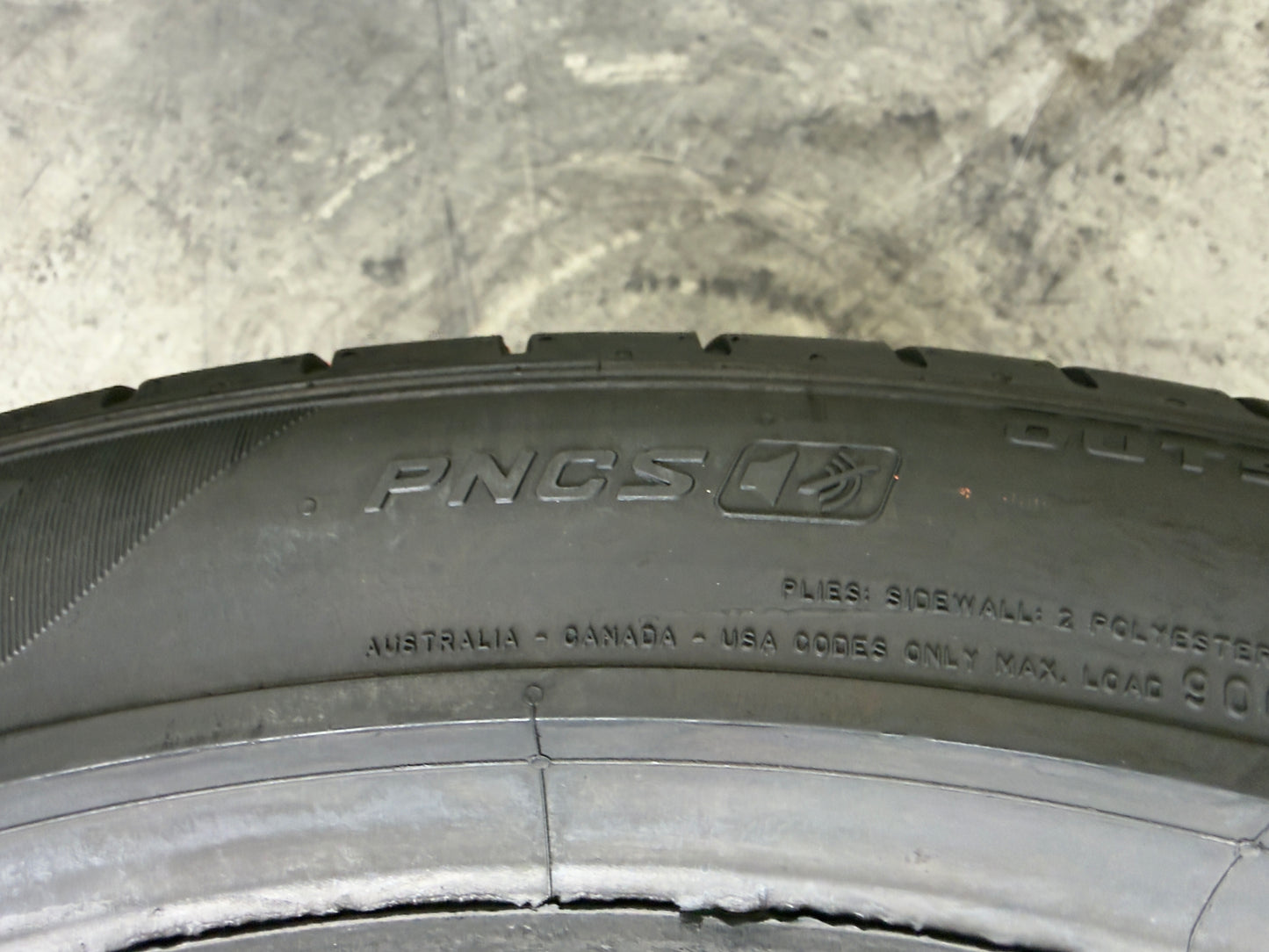 Usato: 2 Pneumatici Pirelli P Zero PZ4 265/40R20 104Y XL Estivi 80% residui