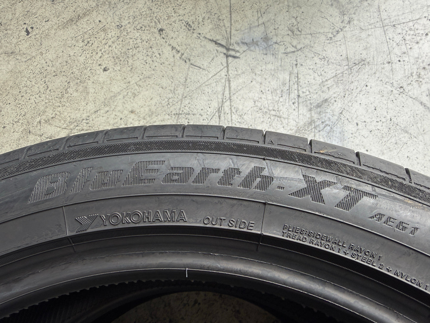Usato: 2 Pneumatici Yokohama BluEarth-XT AE61 235/50R20 100V Estivi 95% residui