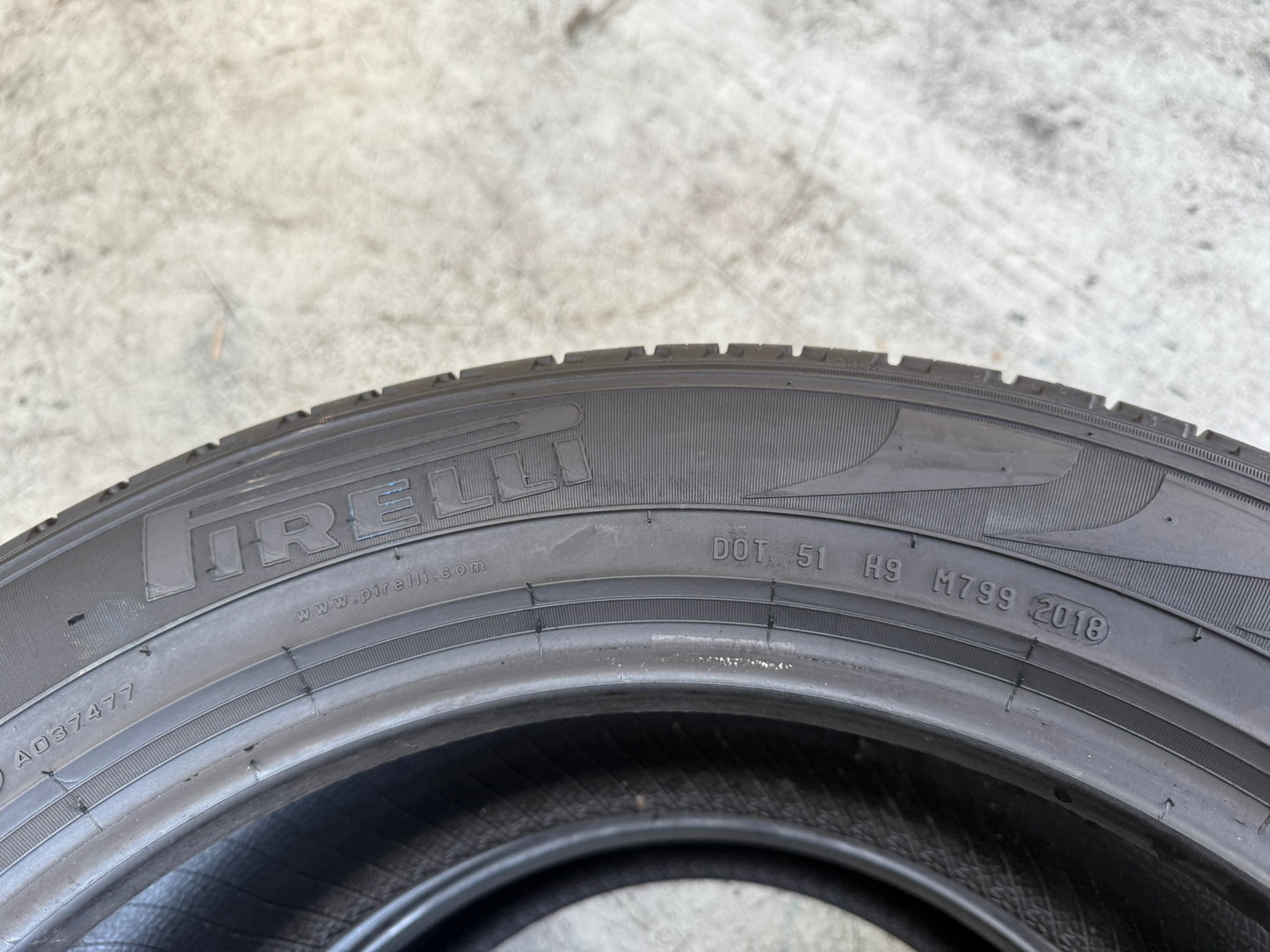 Usato: 2 Gomme 235/55R18 104V XL Pirelli 4 Stagioni 90% residui