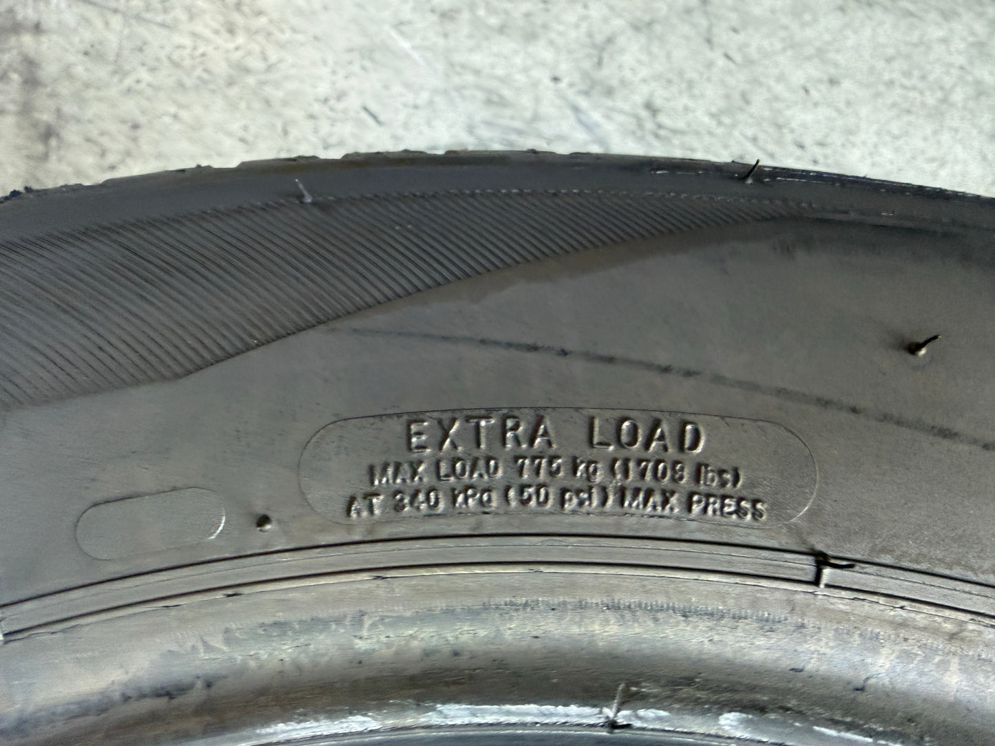 Usato: 2 Pneumatici Firestone Roadhawk 215/55R18 99V XL Estivi 85% residui