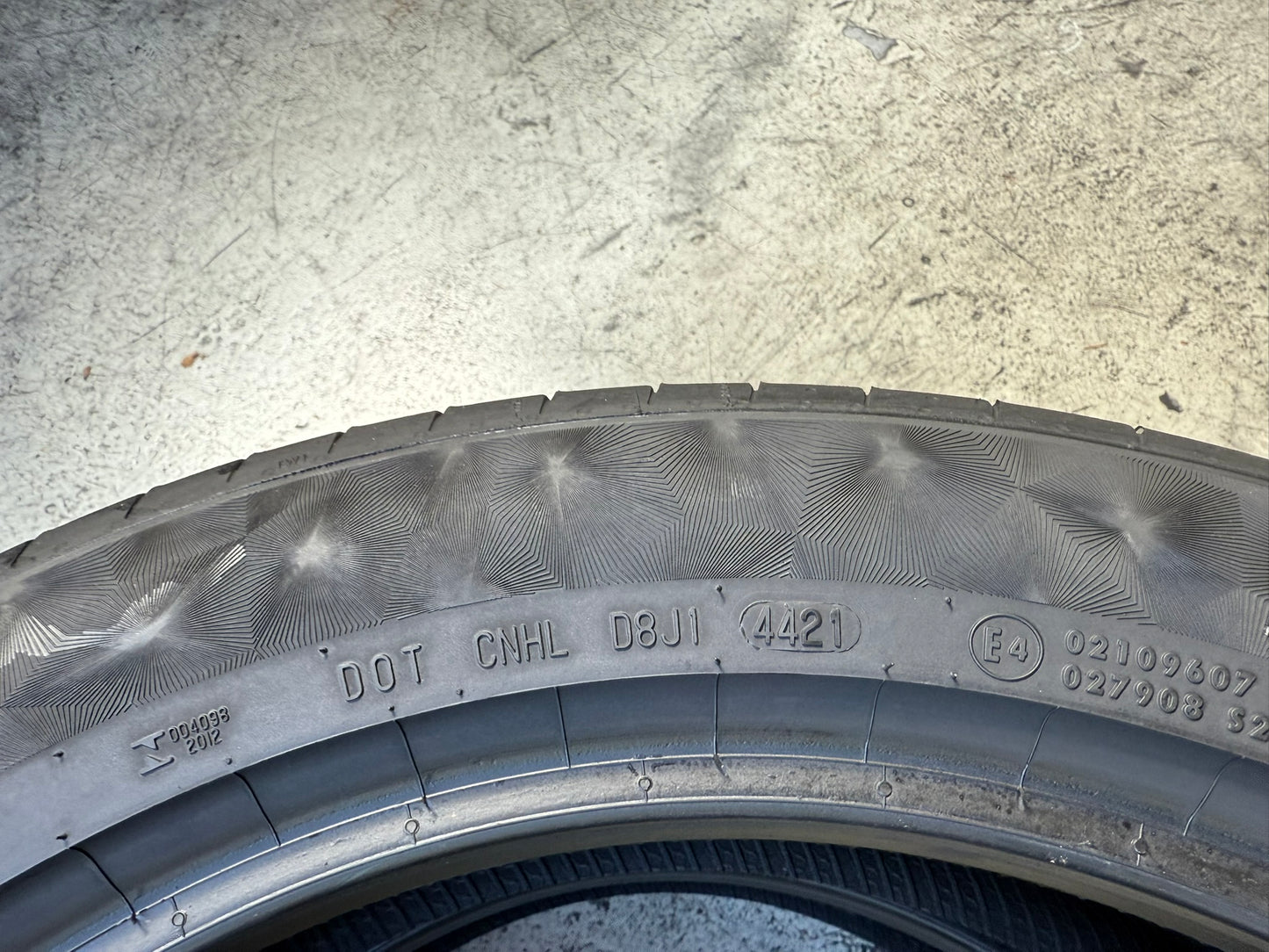 Usato: 2 Gomme 205/55R19 97V XL Continental Estivo 85% residui