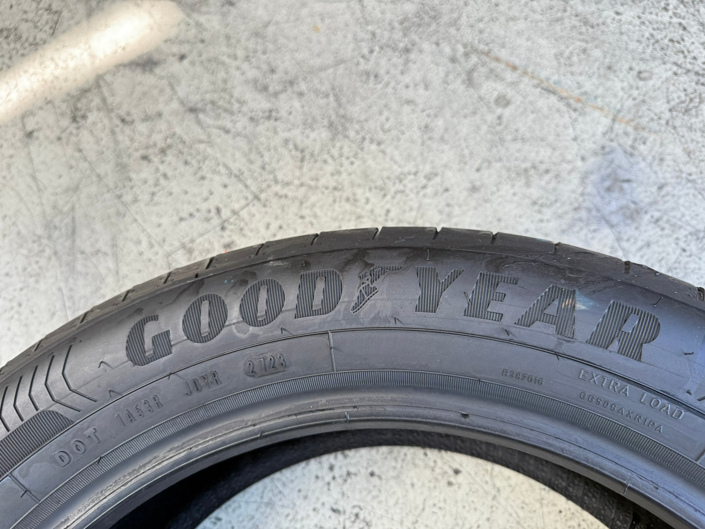 Usato: 1 Gomma 215/55R17 98W XL Goodyear Estivo 80% residui