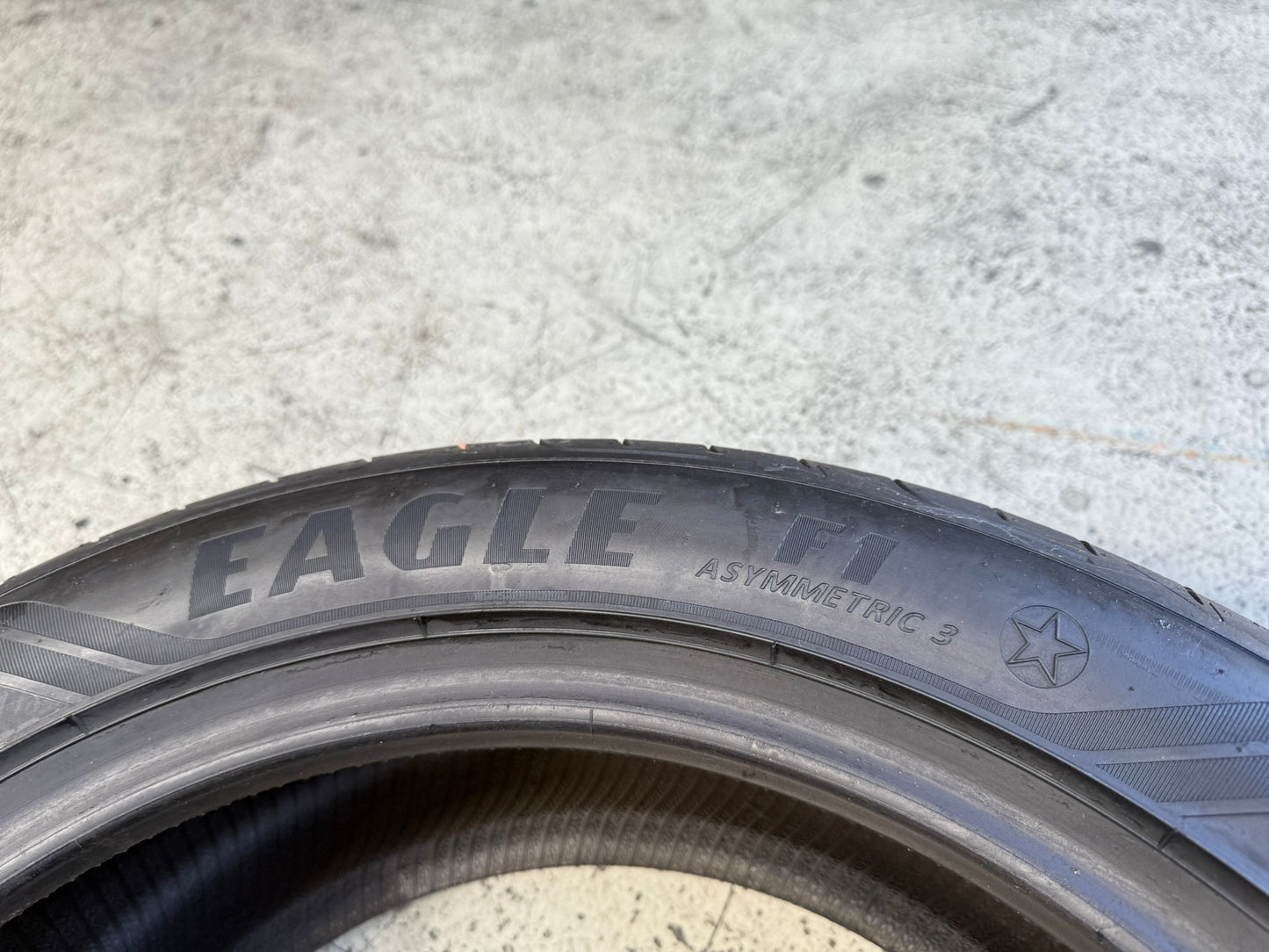 Usato: 1 Gomma 245/45R18 100Y XL Goodyear Estivo 65% residui