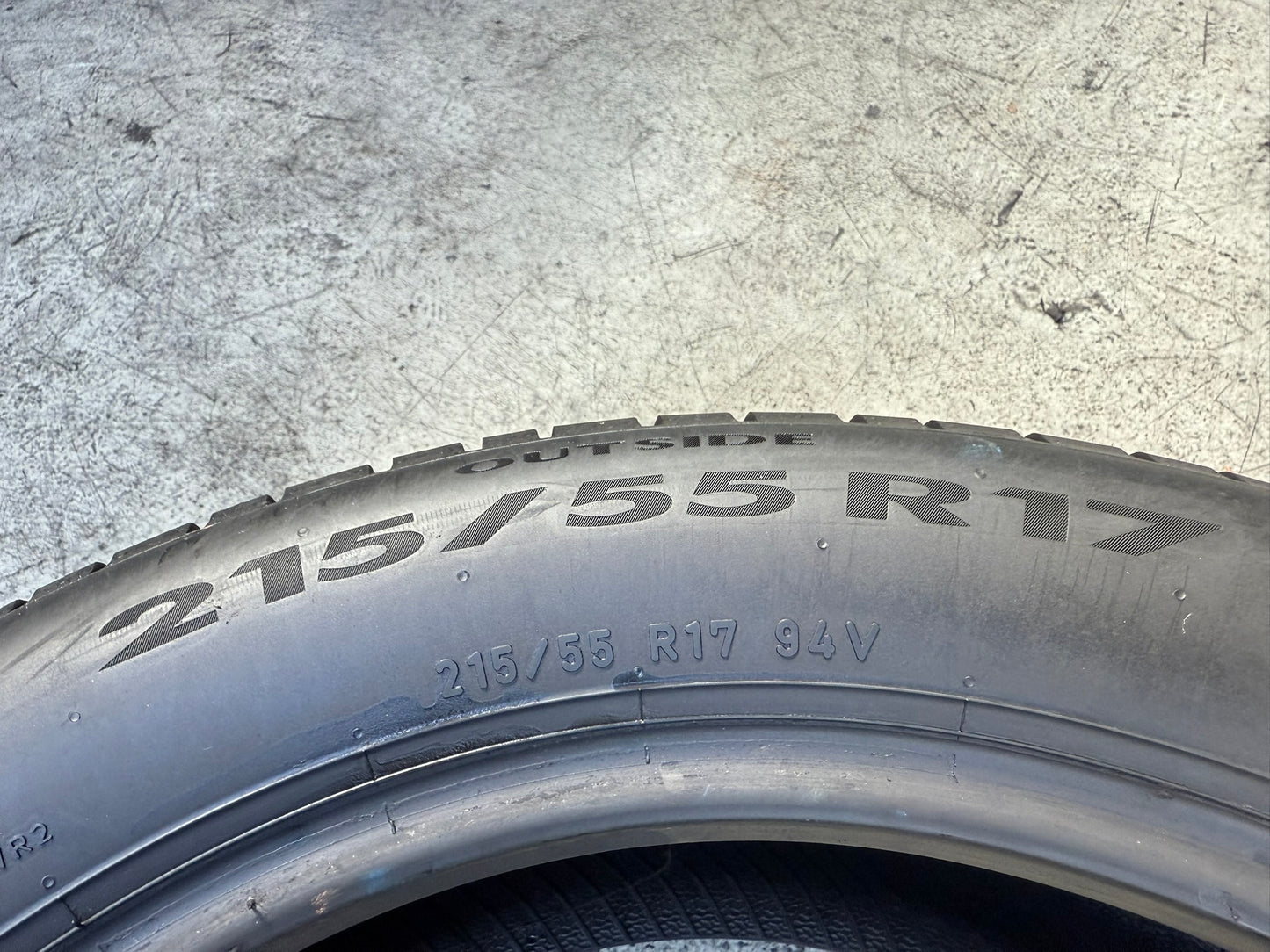 Usato: 1 Gomma 215/55R17 94V Pirelli Estivo 85% residui