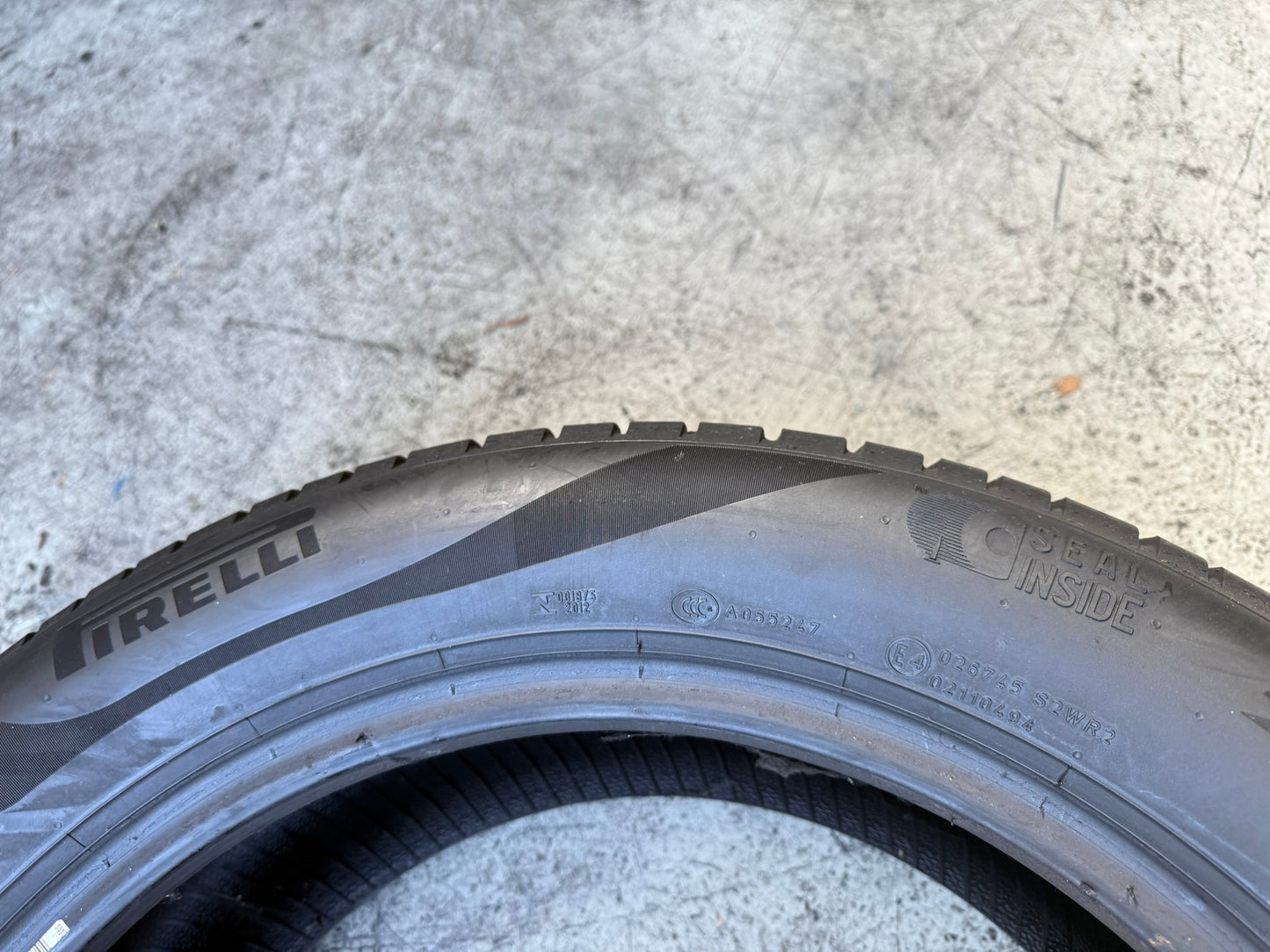 Usato: 1 Gomma 215/55R17 94V Pirelli Estivo 85% residui