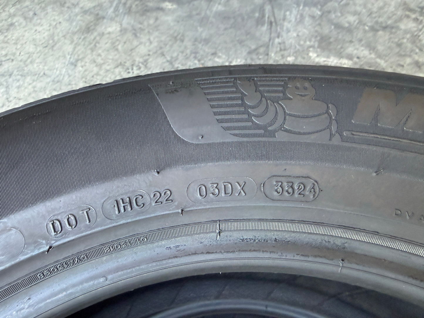 Usato: 2 Pneumatici Michelin Primacy 4 215/65R17 103V XL Estivi 90% residui