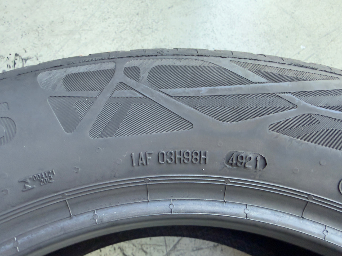 Usato: 4 Pneumatici Continental EcoContact 6 215/60R17 96H Estivi 85% residui