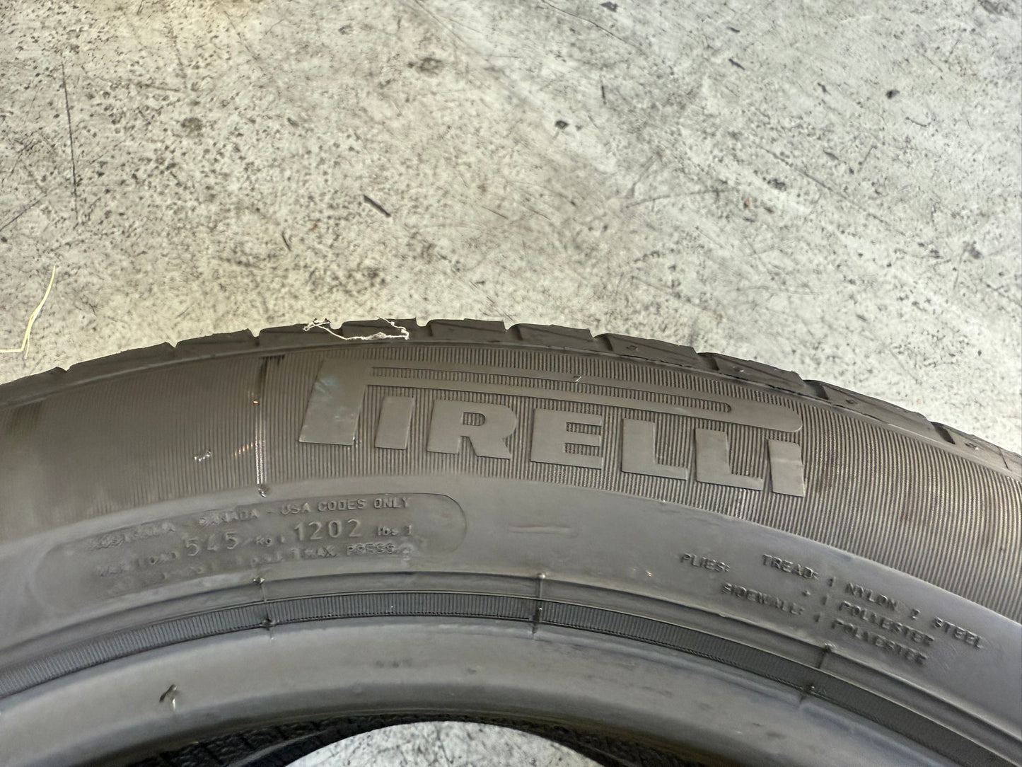 Usato: 2 Gomme 195/55R16 87H Pirelli estive 90% residui