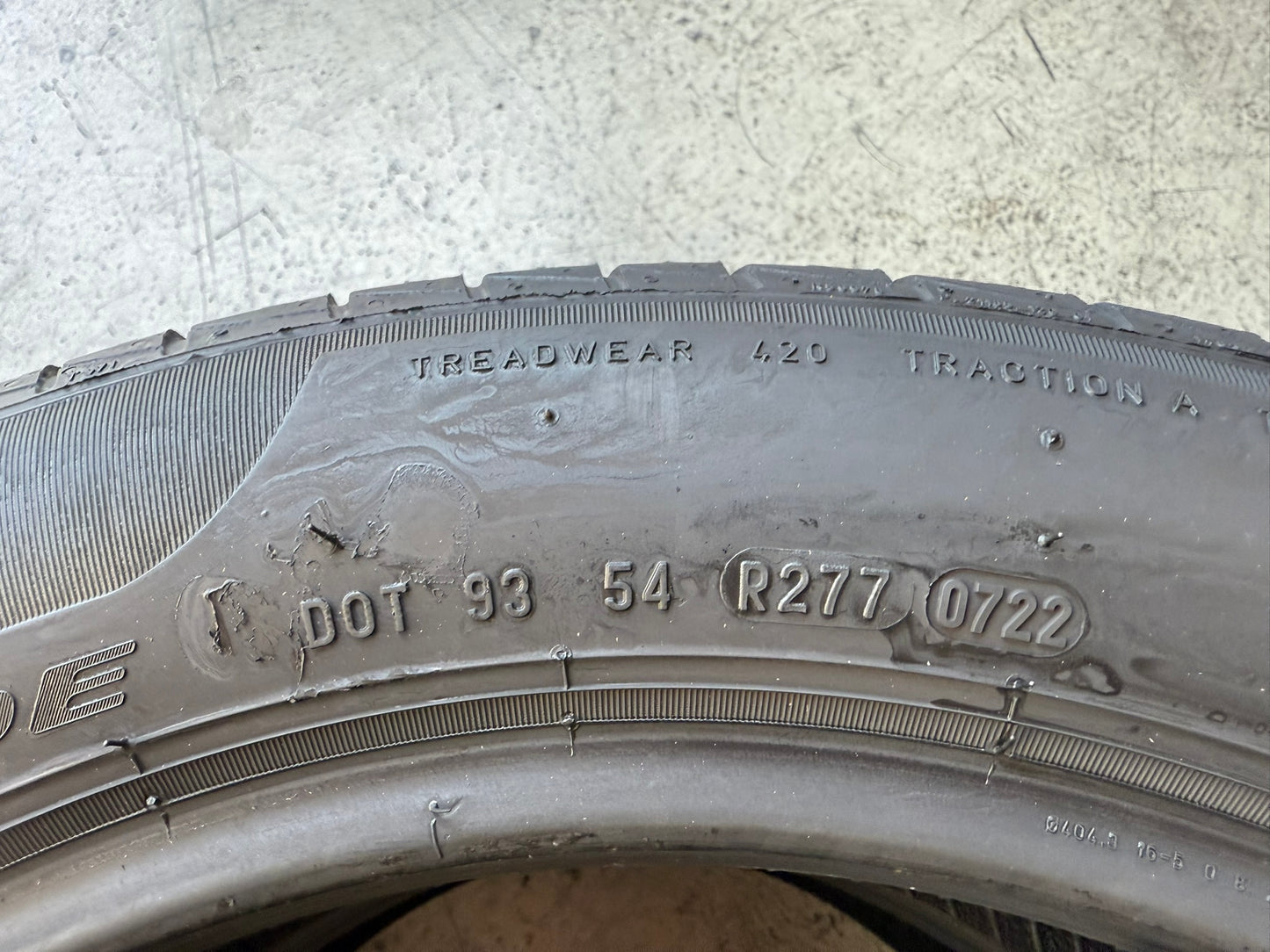 Usato: 2 Gomme 195/55R16 87H Pirelli estive 90% residui