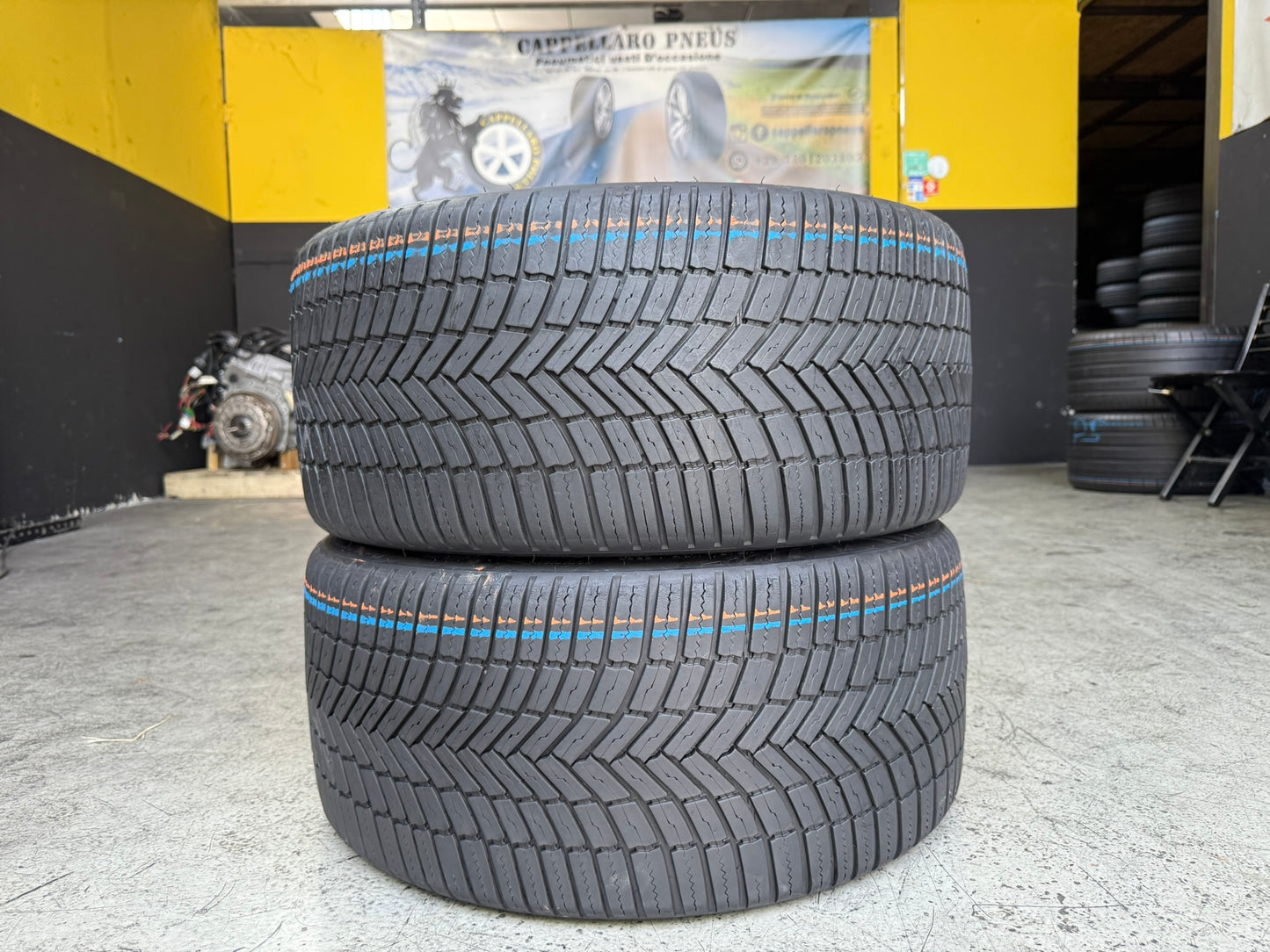 Usato: 2 Gomme 255/35R19 96Y XL Bridgestone 4 Stagioni 85% residui