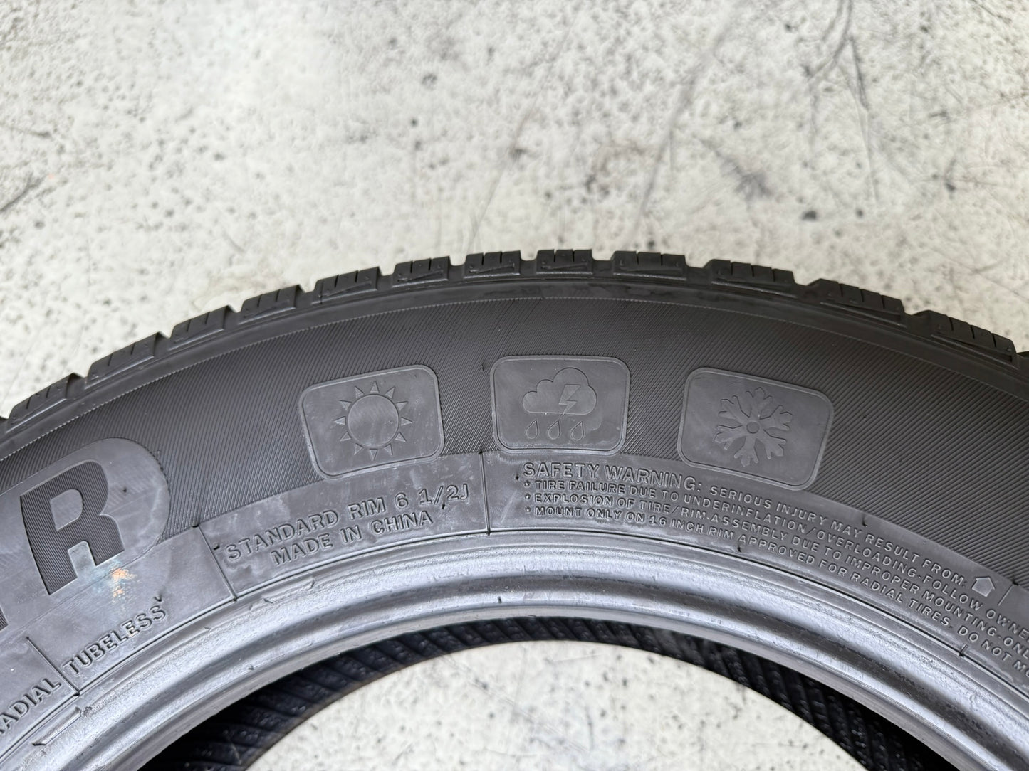 Usato: 4 Gomme 215/65R16 102V XL Infinity 4 Stagioni 70% residui