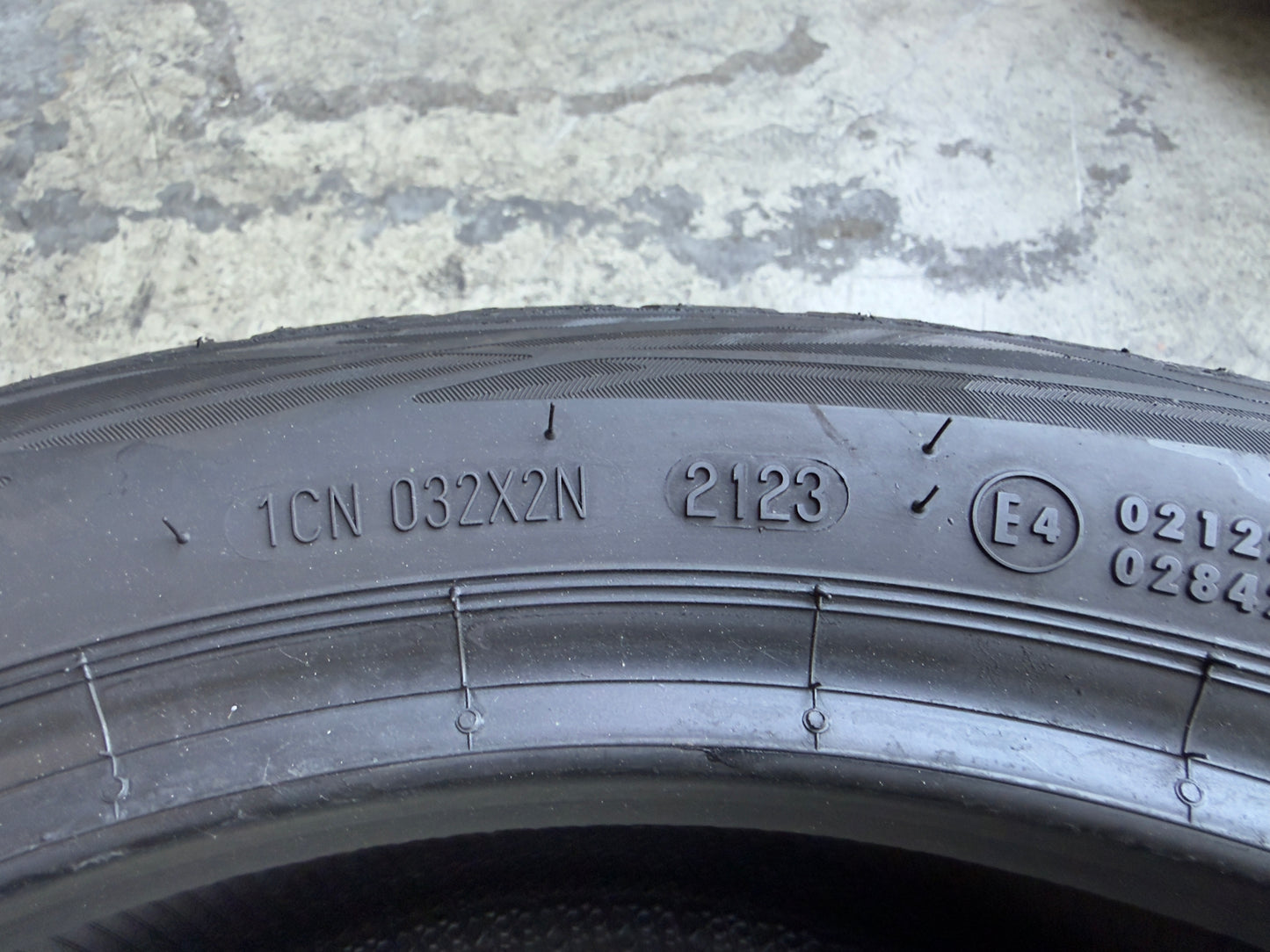 Usato: 4 Pneumatici Continental EcoContact 6 205/45R17 88H XL Estivi 90% residui DOT 2023