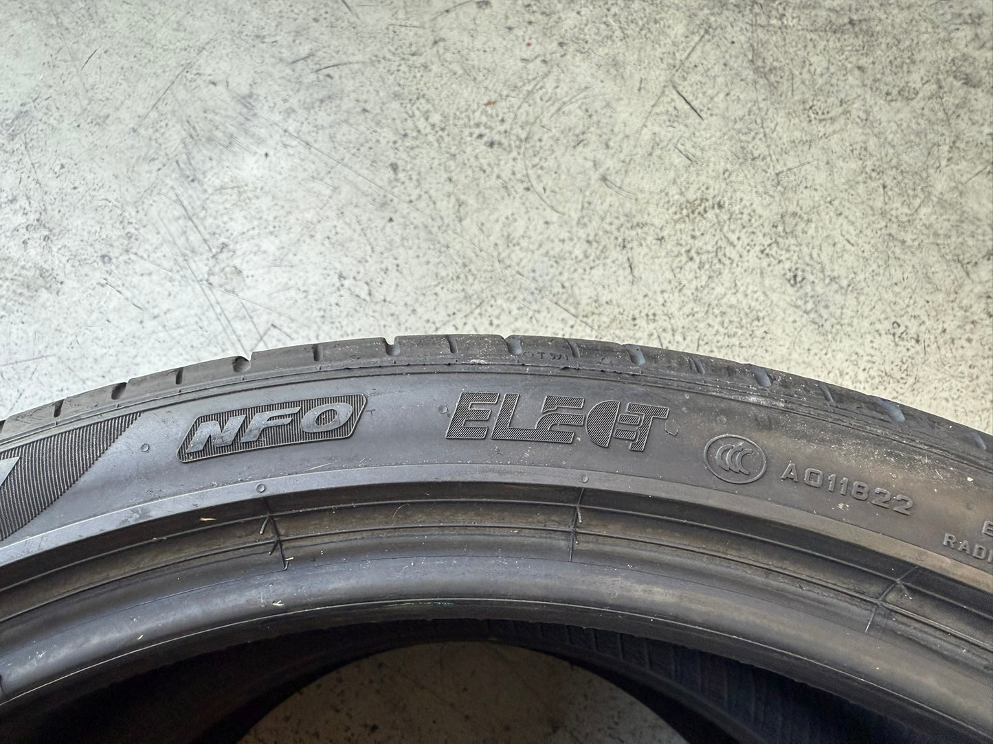 Usato: 2 Gomme 265/35R21 101Y XL Pirelli Estive 80% residui