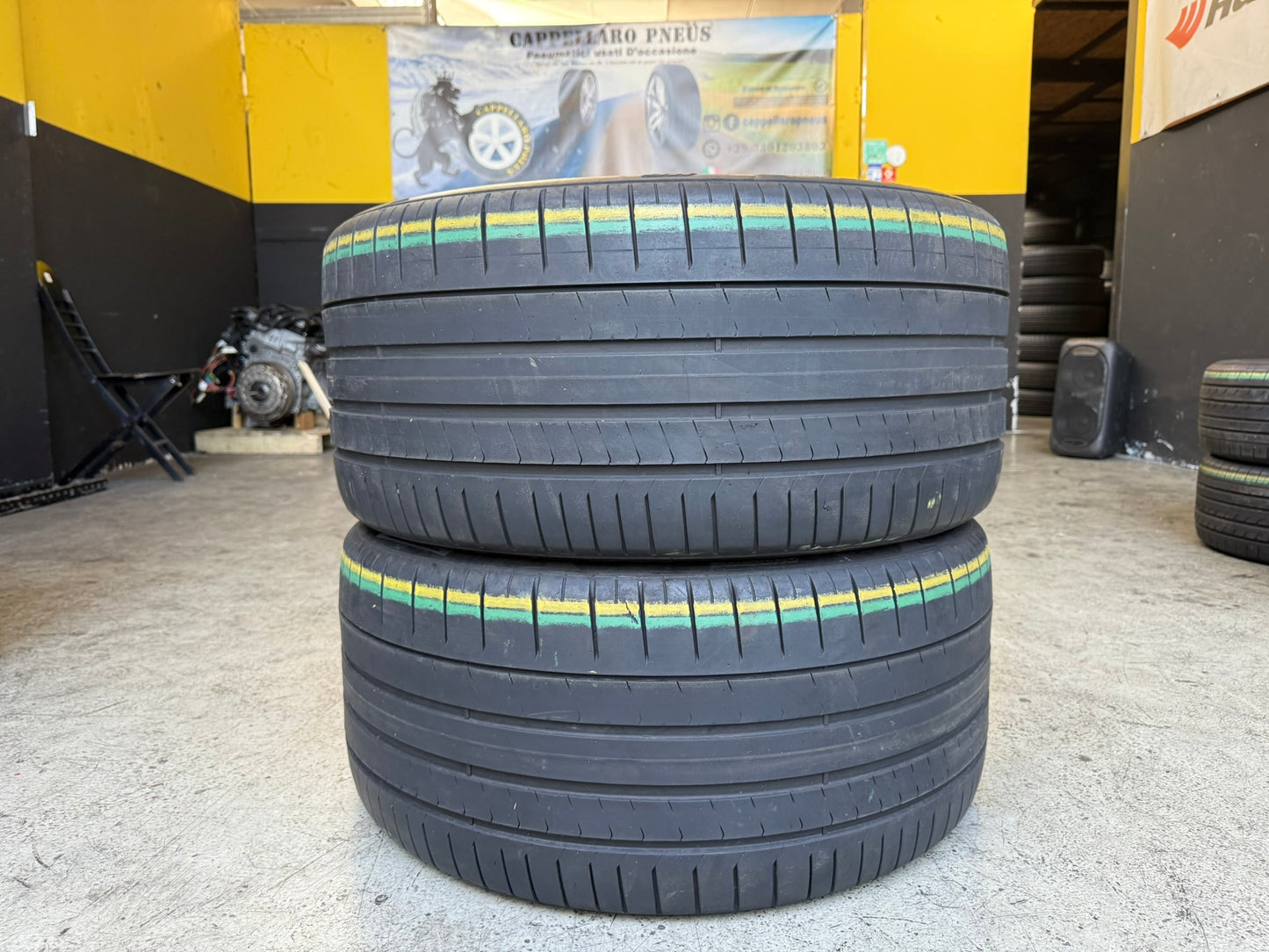 Usato: 2 Gomme 315/40R21 111Y XL Pirelli Estive 75% residui