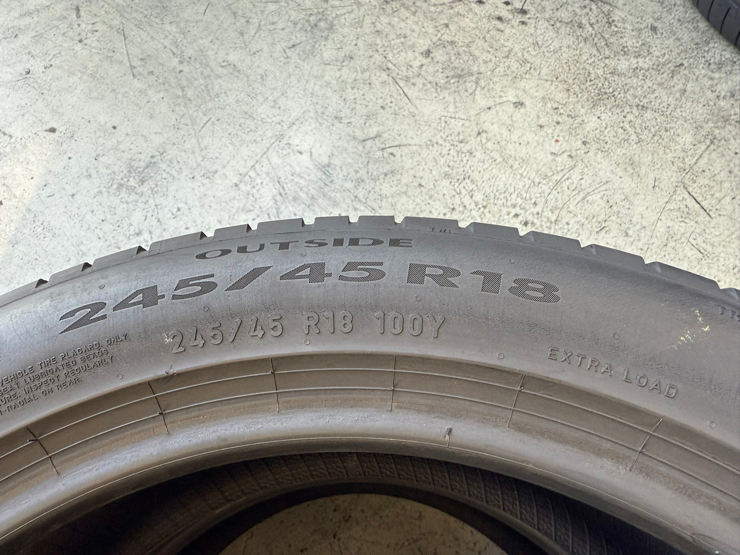 Usato: 2 Gomme 245/45R18 100Y XL Pirelli Estive 80% residui