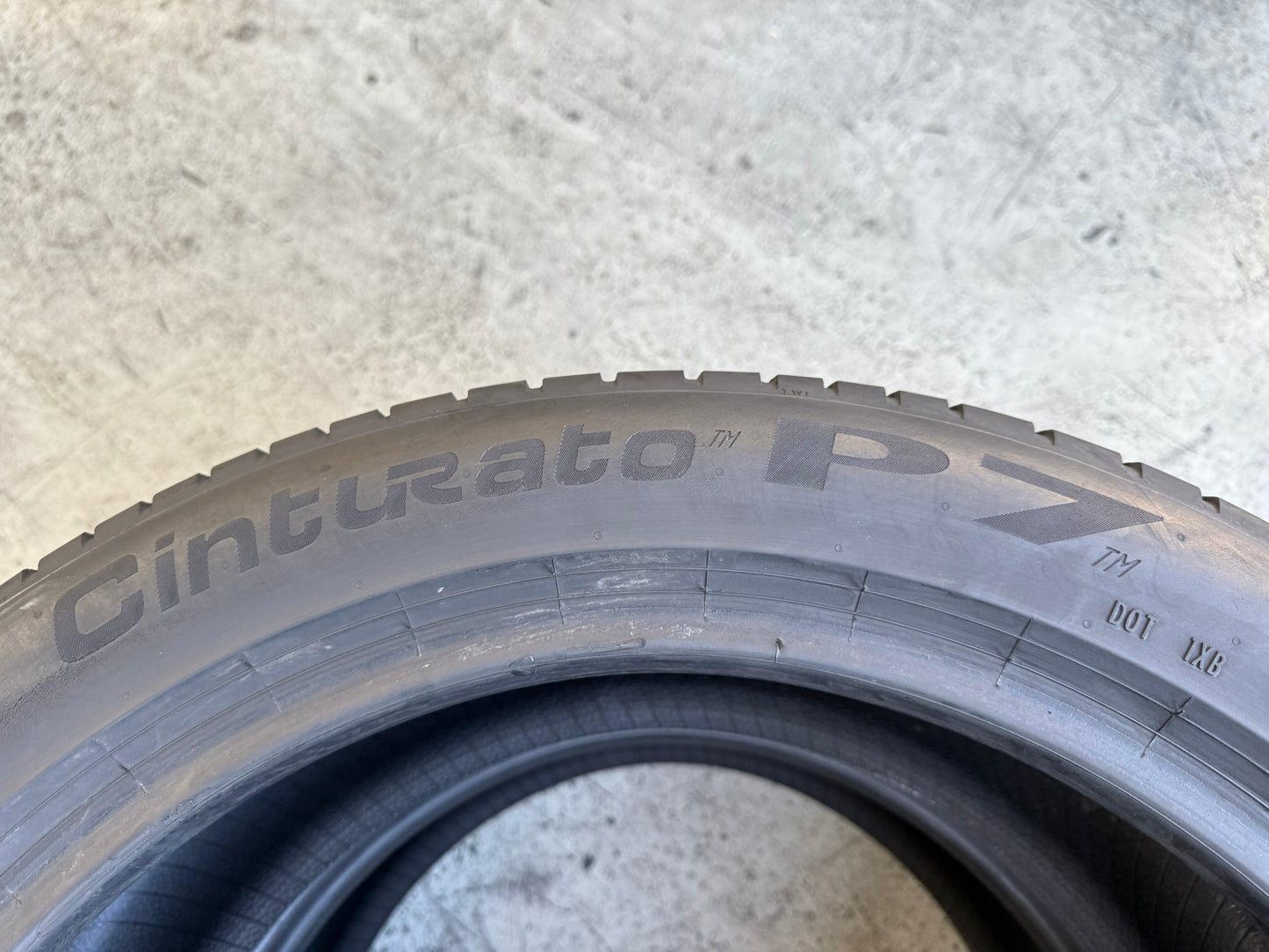 Usato: 2 Gomme 245/45R18 100Y XL Pirelli Estive 80% residui