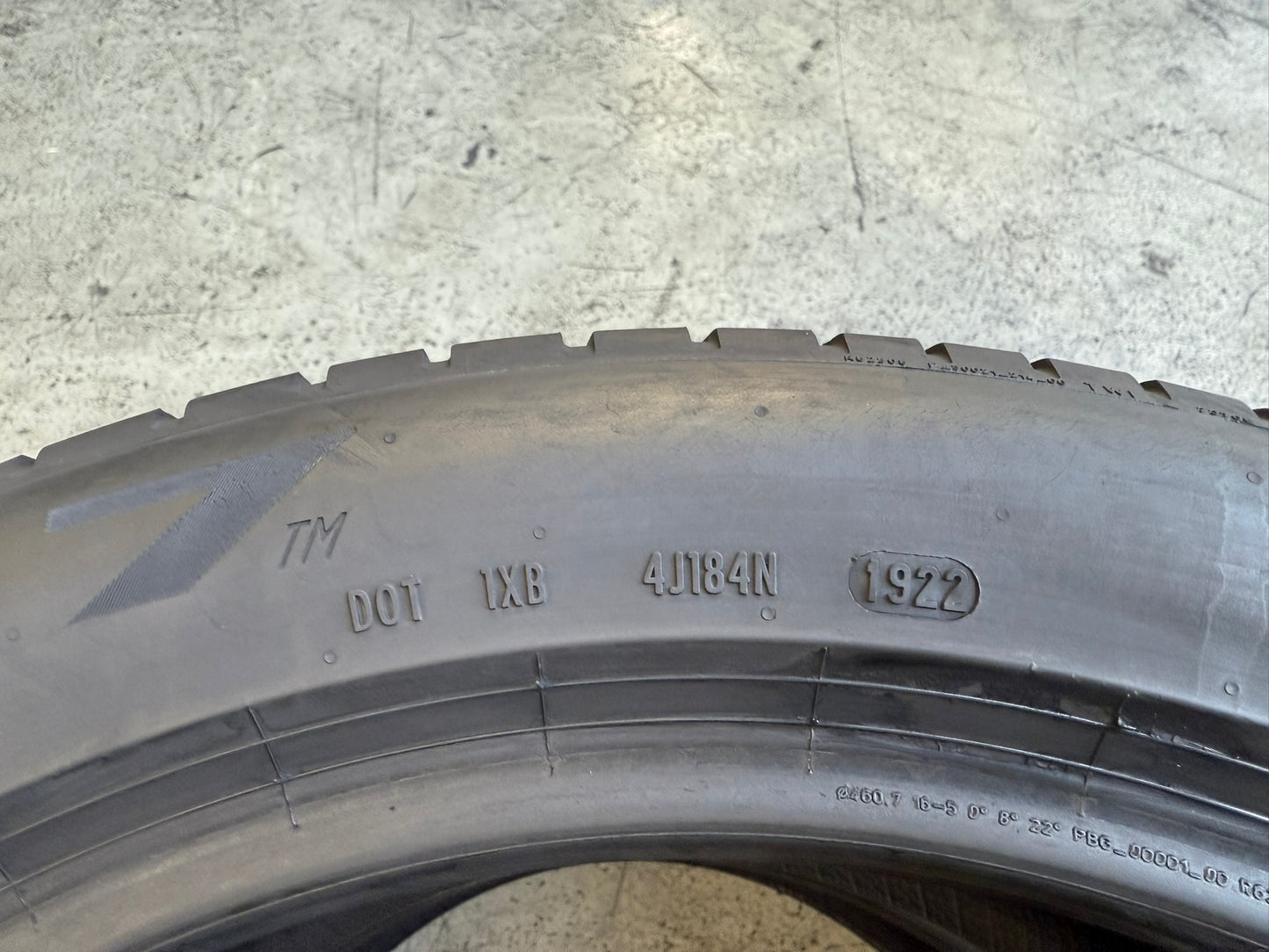 Usato: 2 Gomme 245/45R18 100Y XL Pirelli Estive 80% residui