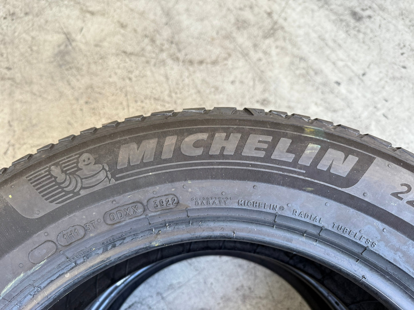 Usato: 2 Gomme 225/65R17 106V XL Michelin 4 Stagioni 80% residui