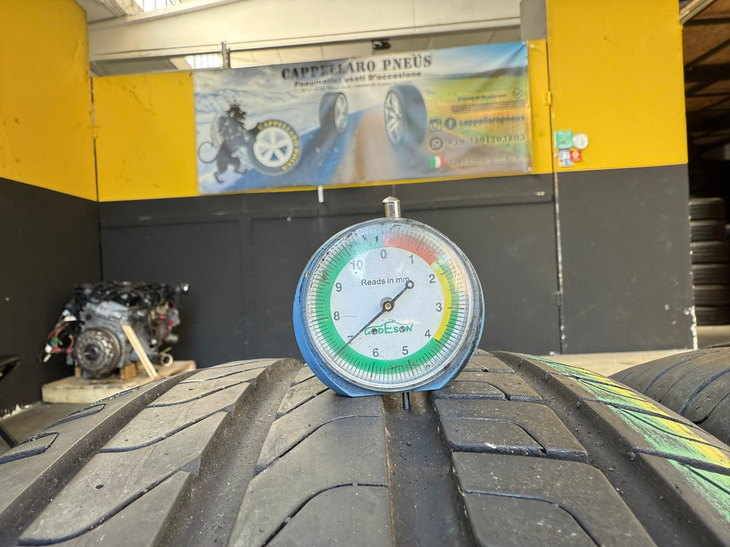 Usato: 4 Gomme 235/65R17 108V XL Pirelli Estive 95% residui