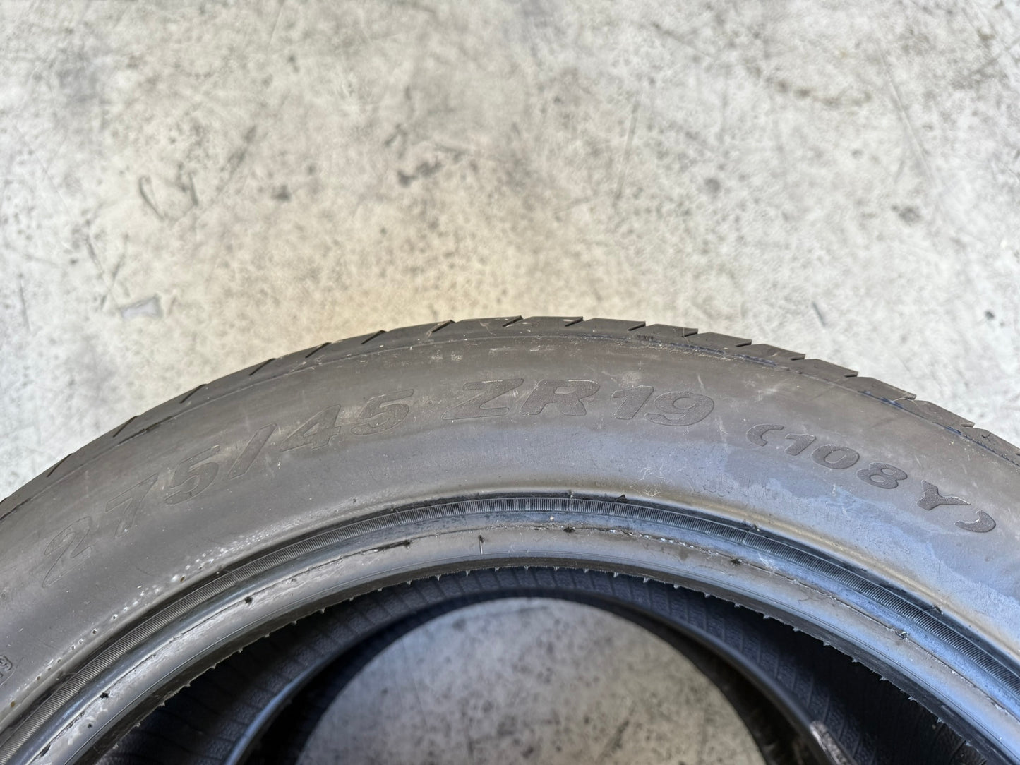 Usato: 2 Gomme 275/45R19 108Y XL Pirelli Estive 95% residui