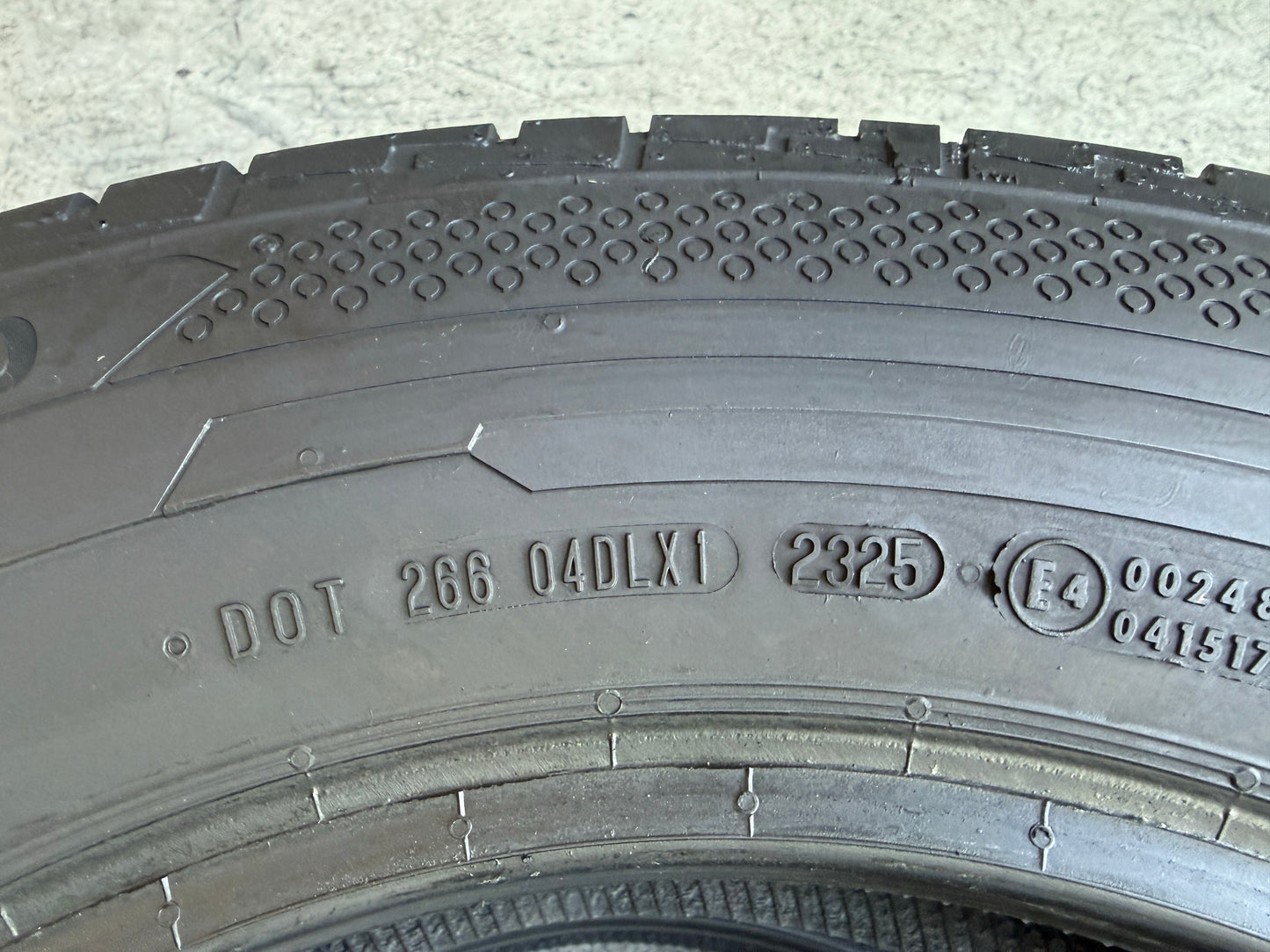 Usato: 2 Pneumatici Continental ContiVanContact 100 195/75R16C 107/105R Estivi 90% residui DOT 2025