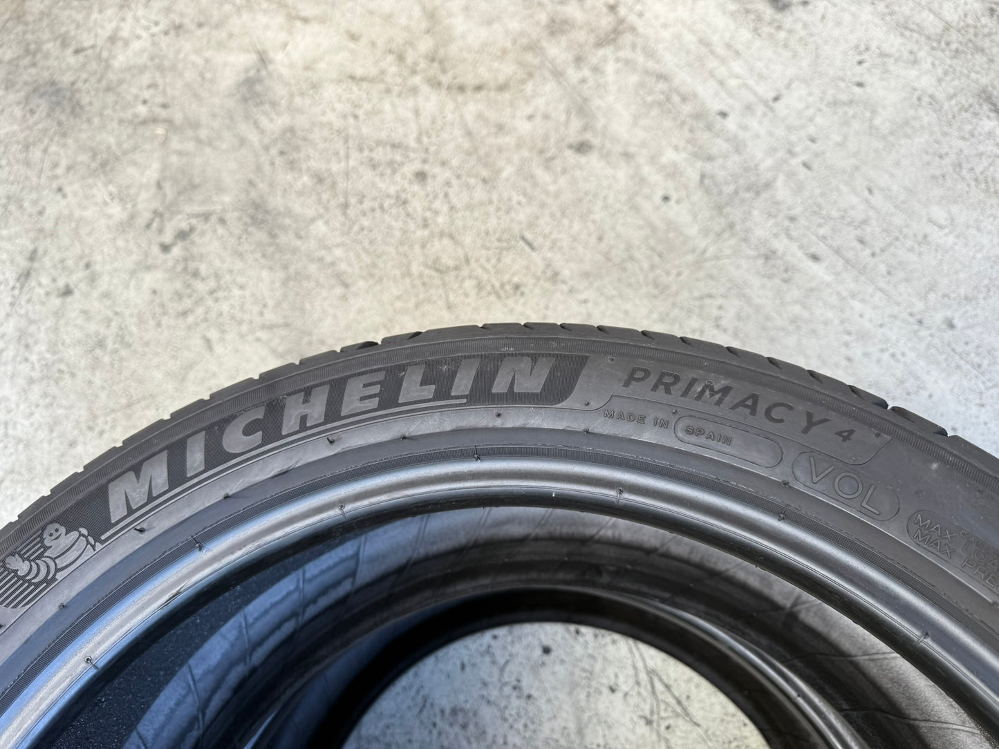Usato: 2 Gomme 255/40R19 100W XL Michelin Estive 95% residui