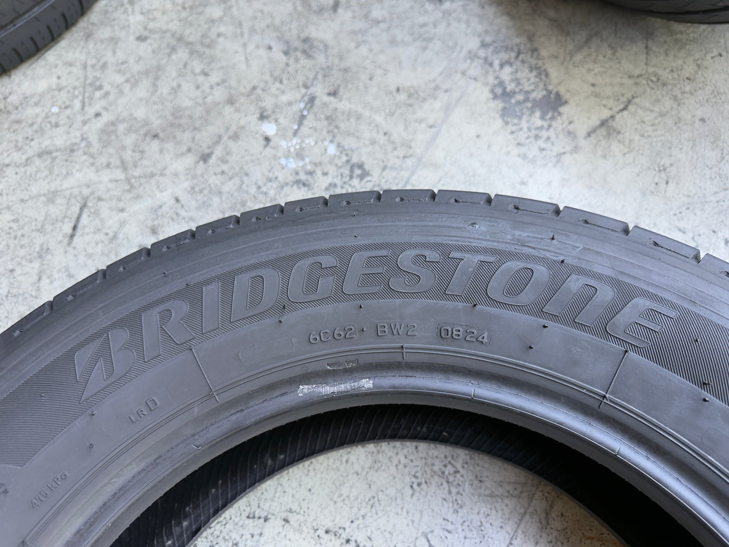 Usato: 4 Pneumatici Bridgestone Duravis R660 225/65R16C 112/110R Estivi 85% residui