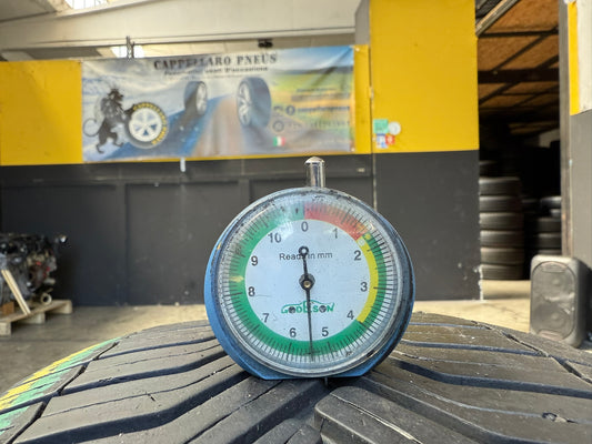 Usato: 2 Gomme 245/45R18 100Y XL Michelin 4 Stagioni 85% residui