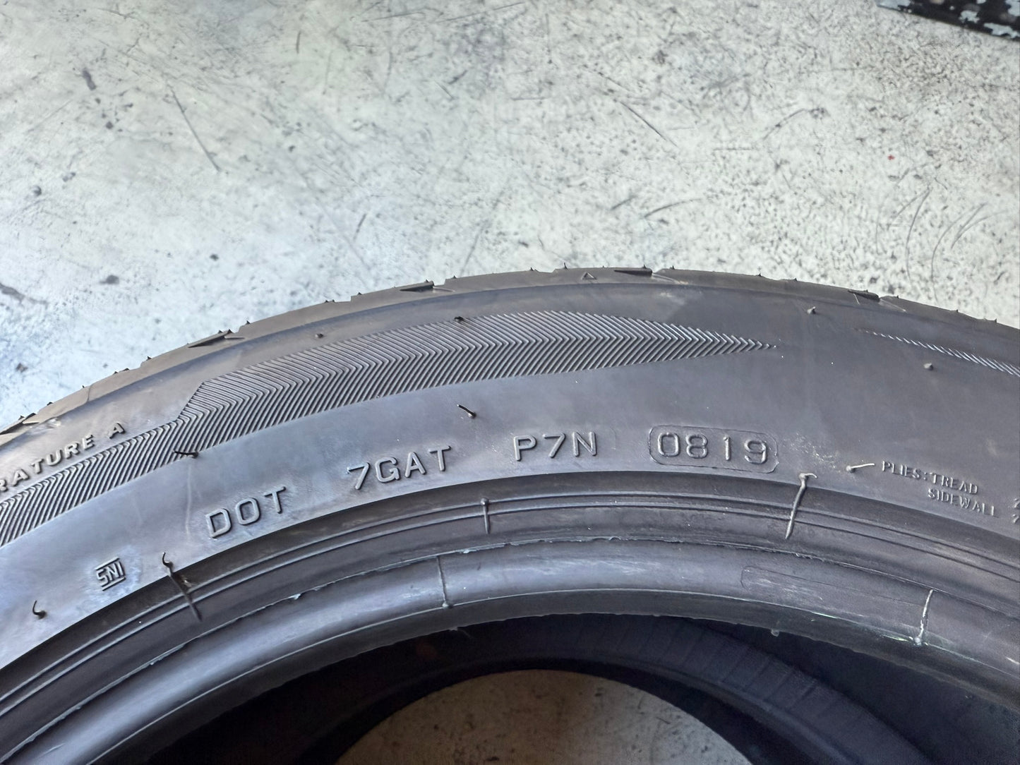 Usato: 2 Gomme 245/45R17 95Y Bridgestone Estive 80% residui