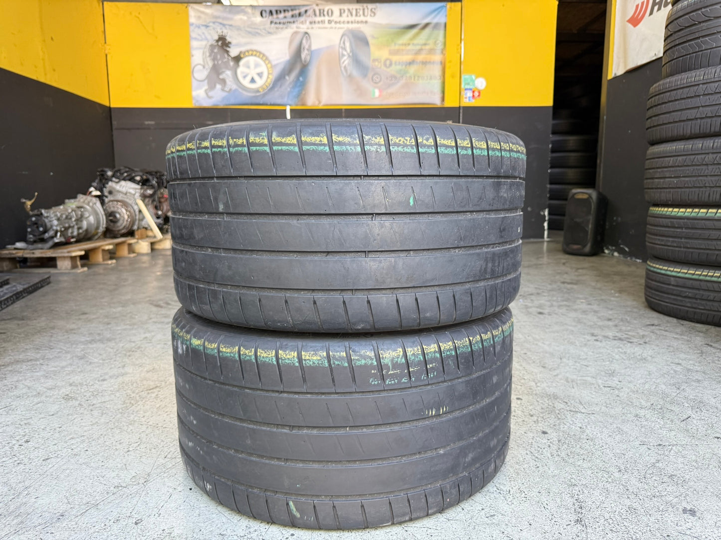 Usato: 2 Gomme 305/30R21 104Y XL Michelin Estive 75% residui