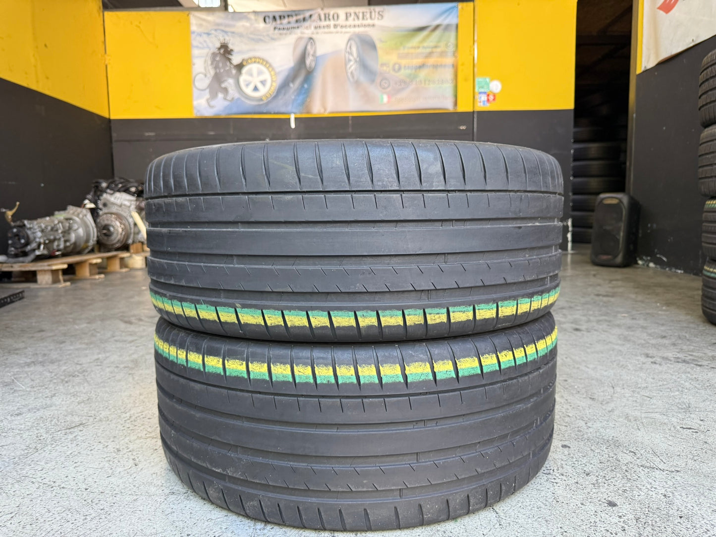 Usato: 2 Gomme 275/40R22 107Y XL Michelin Estive 80% residui