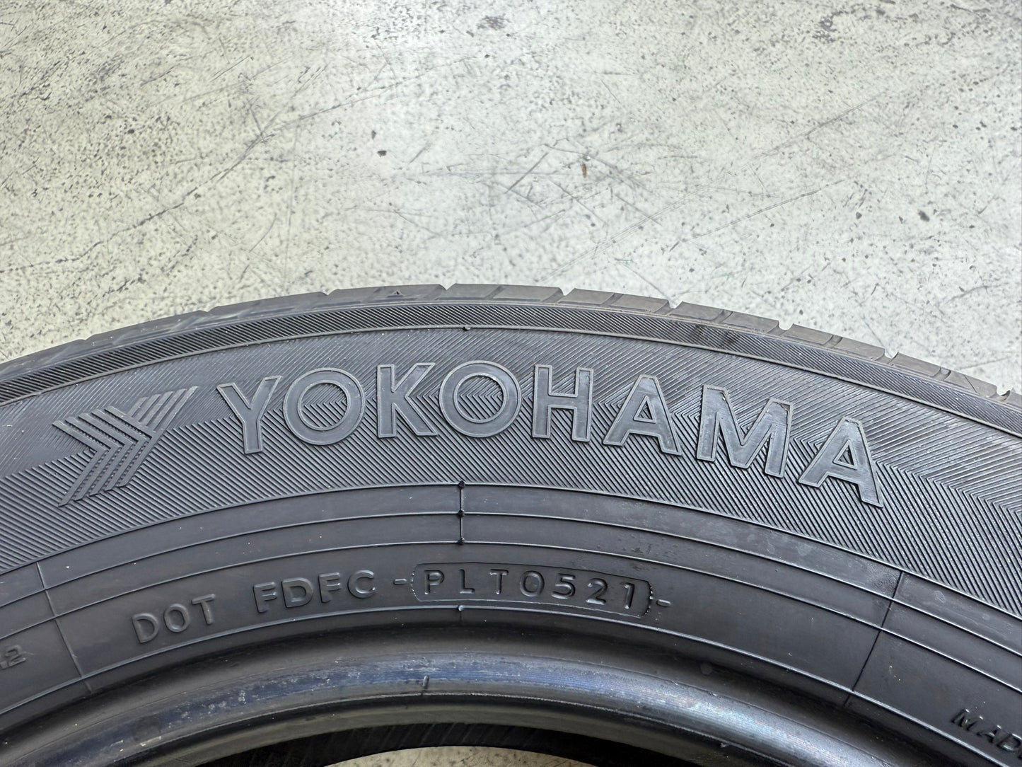 Usato: 4 Gomme 225/60R17 99H Yokohama Estive 85% residui