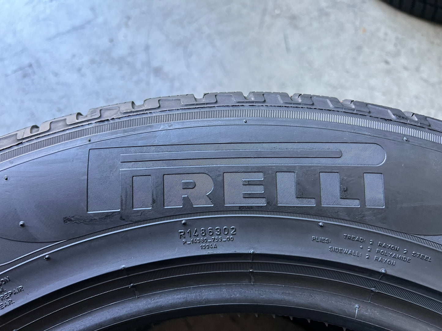 Usato: 2 Gomme 235/60R18 107H XL Pirelli invernali 95%residui