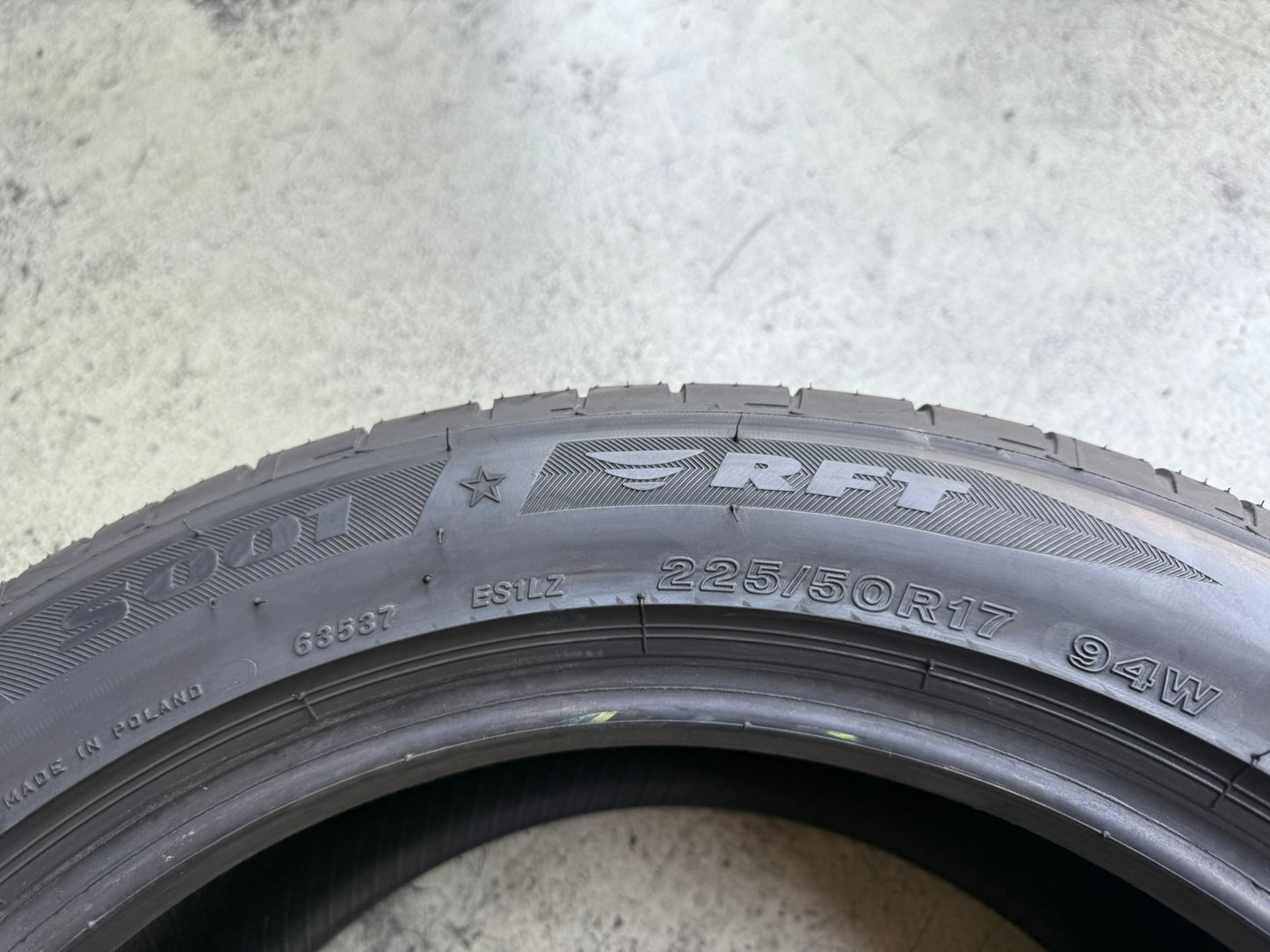 Usato: 4 Gomme 225/50R17 94W Runflat Bridgestone Estive 90% residui